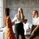 How to Run a Business With a Friend | Dos & Don’ts