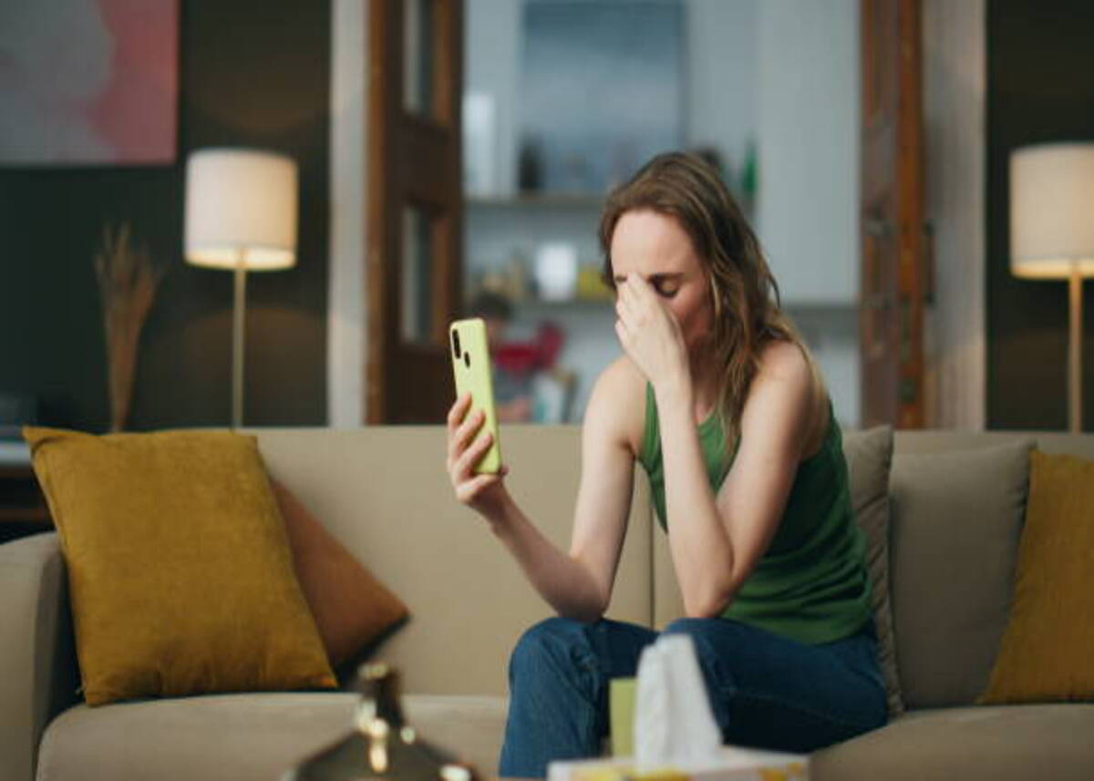 Red Flags in a Relationship: 10 Signs You Shouldn’t Ignore 