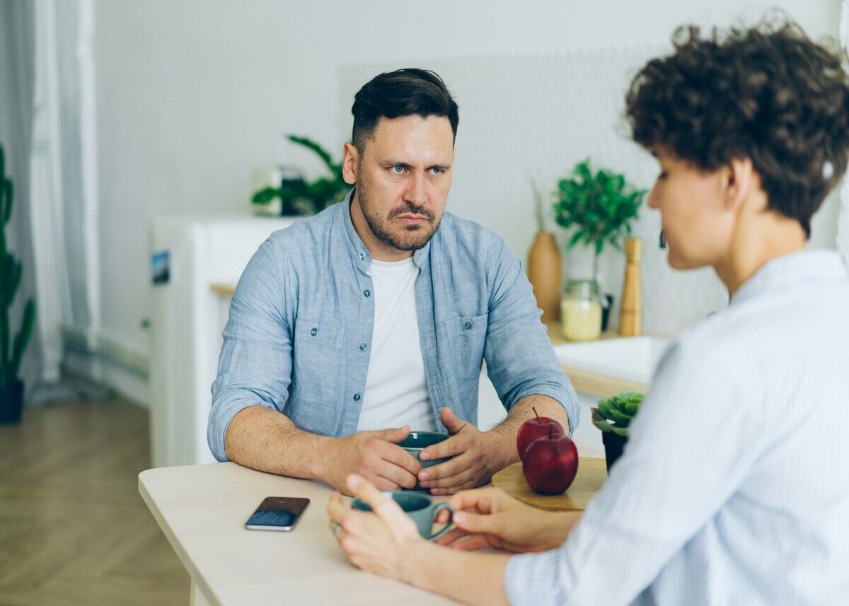 Signs of a toxic relationship