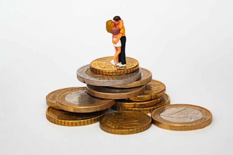 Financial Compatibility: 5 Money Talks to Have Before Marriage